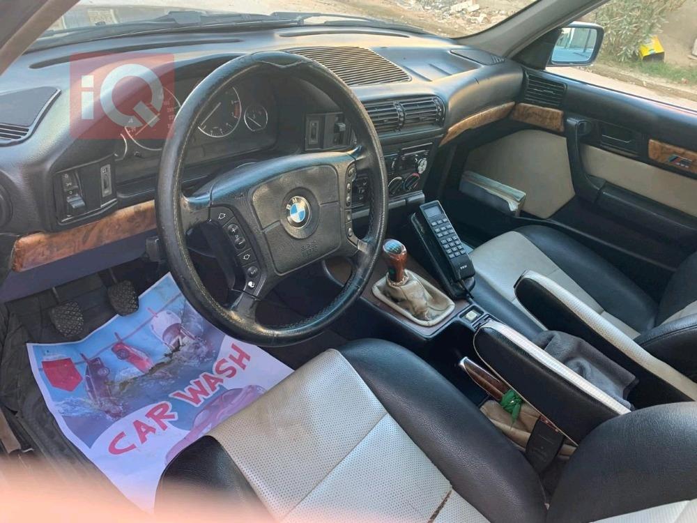 بی ئێم دەبڵیو سیریەس 5